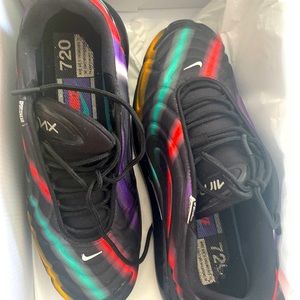 VERY WORN AIRMAX 720